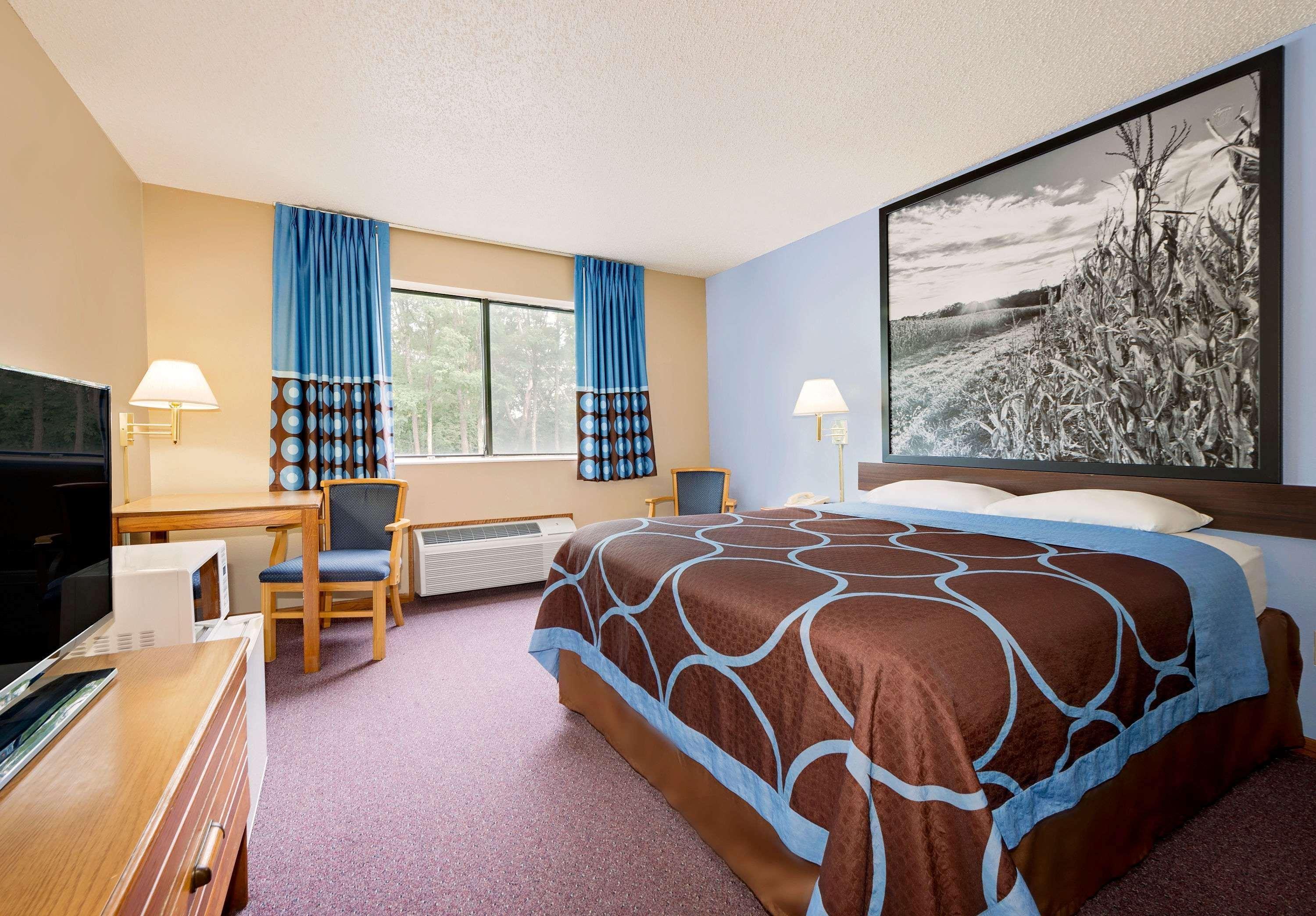 Super 8 By Wyndham Chariton Hotel Exterior photo